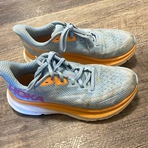 Hoka Clifton 9
